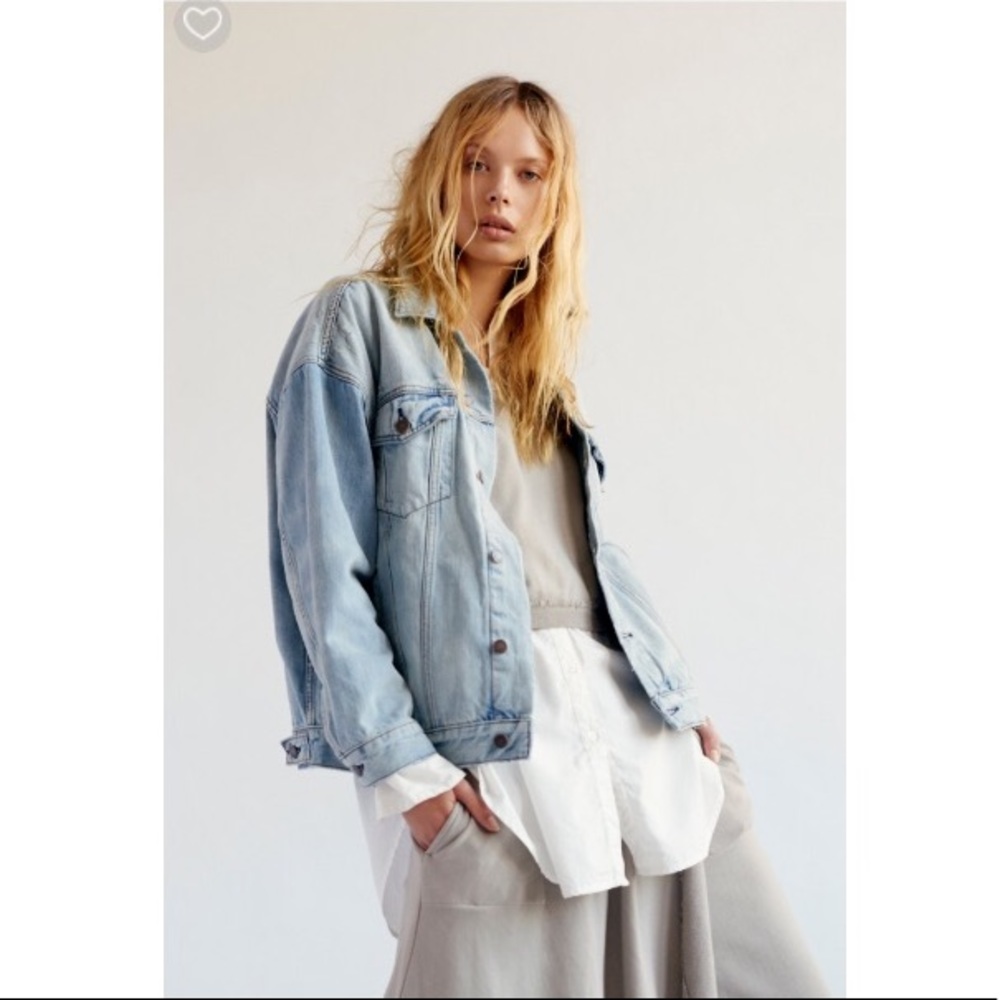 Free People Denim Trucker Jacket 25 Year Wash - Picture 7 of 8
